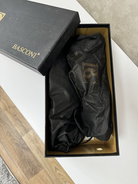 замшеві туфлі Basconi