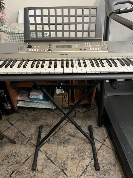 Piano elétrico Yamaha