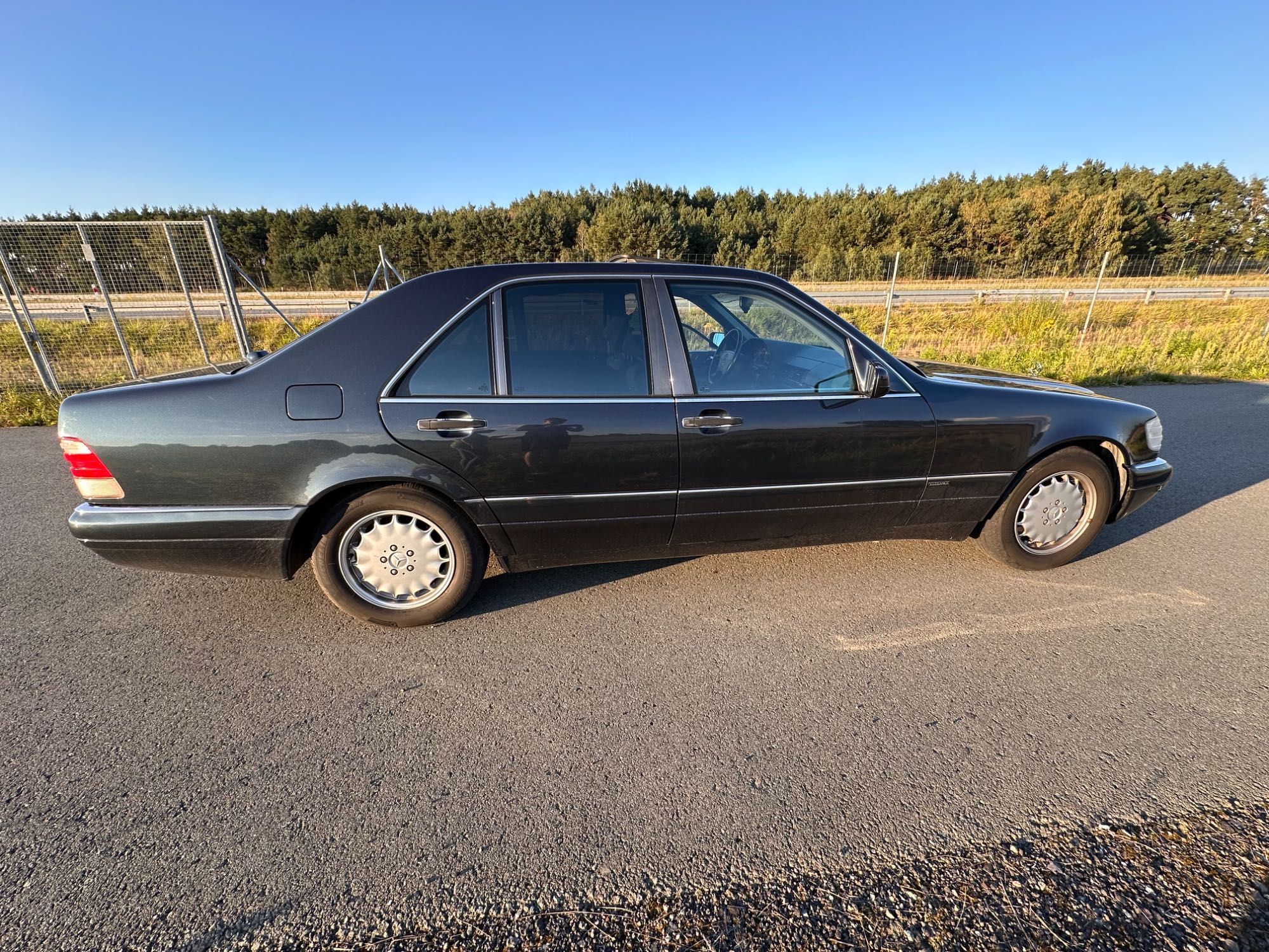 Mercedes-Benz W140 S350