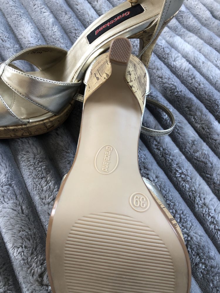 Buty damskie sandały skórzane Deichmann