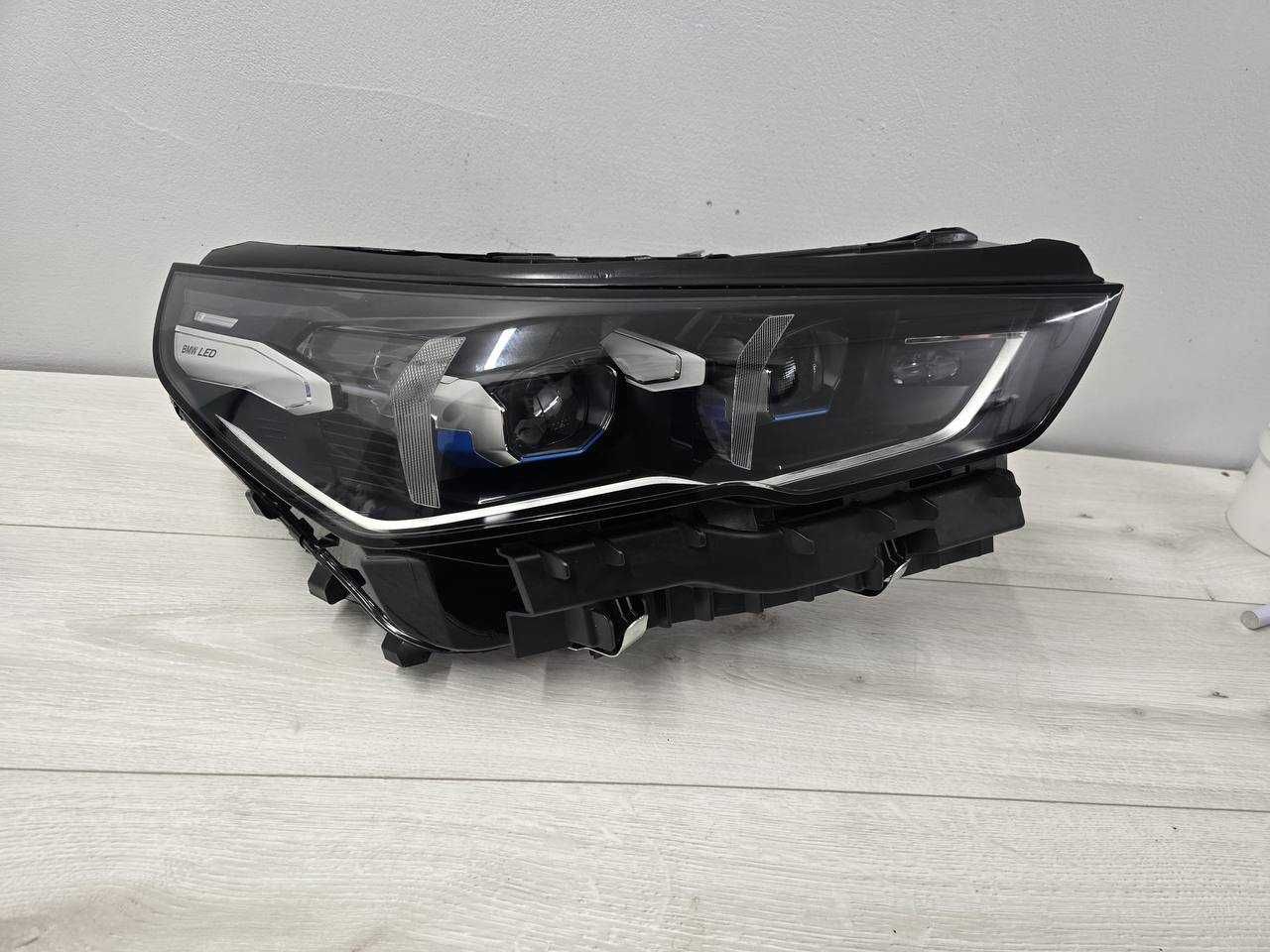 фара права оптика BMW 5 g60 adaptive led USA США нова
