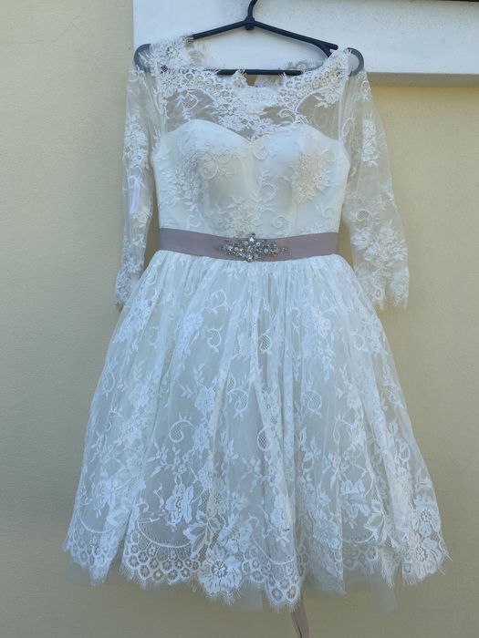 Продам сукню плаття випускне весільне
