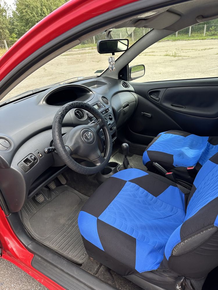 Toyota Yaris 2003 1.0