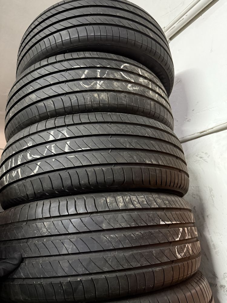 4xMichelin 215 50r18., 2023 6.5mm