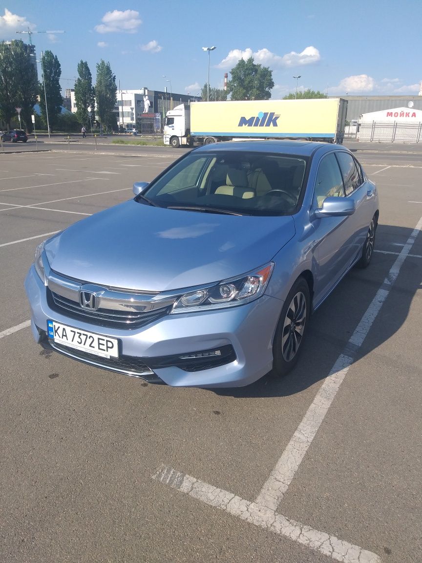 Honda Accord гібрид 2017г