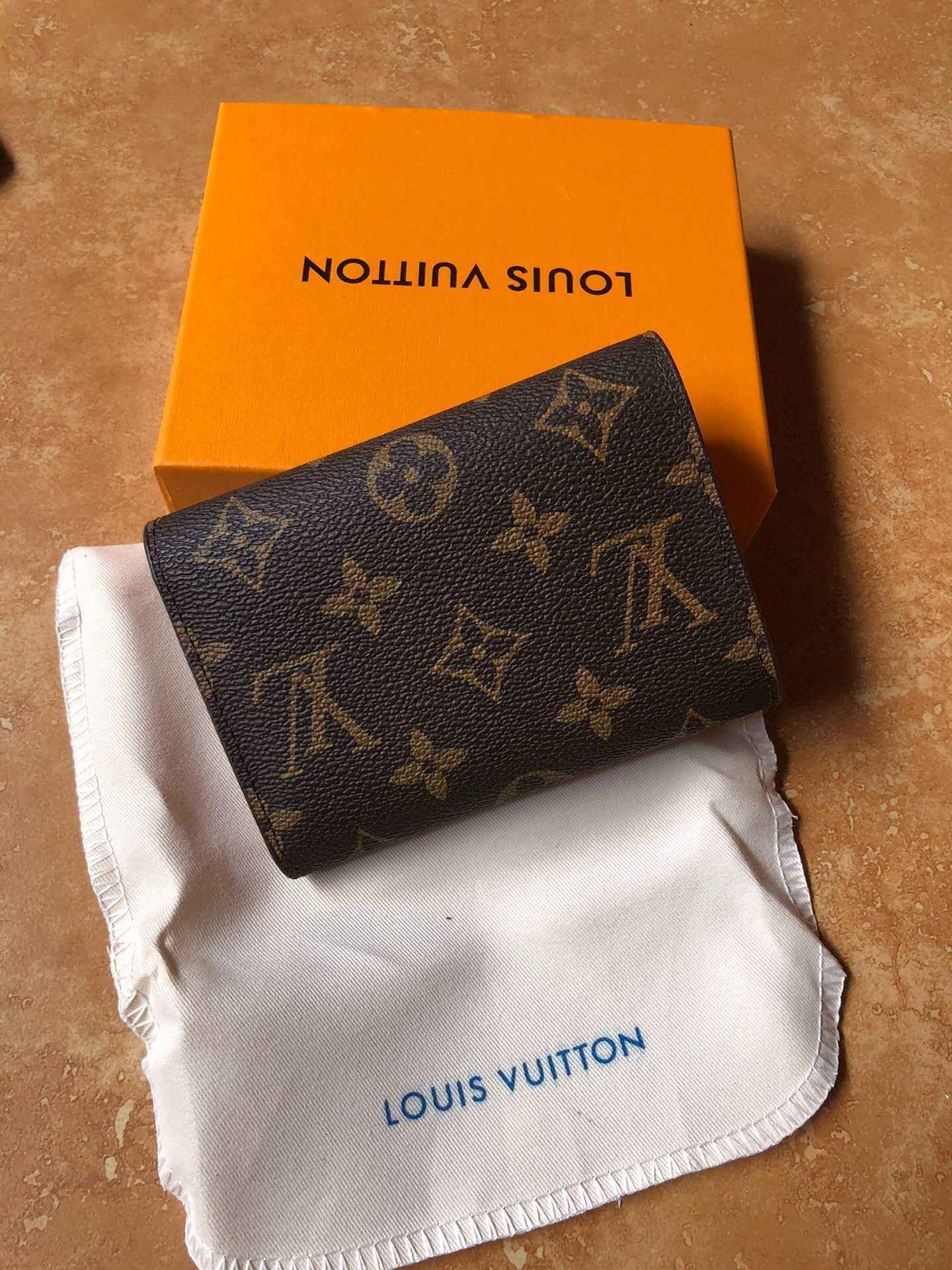 Nowe LV Louis Vuitton Victorine Mały portfel Czerwony przycisk
