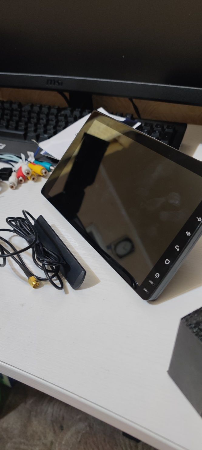 Планшет Оригинал  Tayes CC2+  9.0 -3+32 G + видеокамера заднего вида