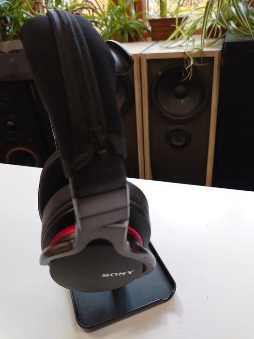 Наушники Sony MDR-1A