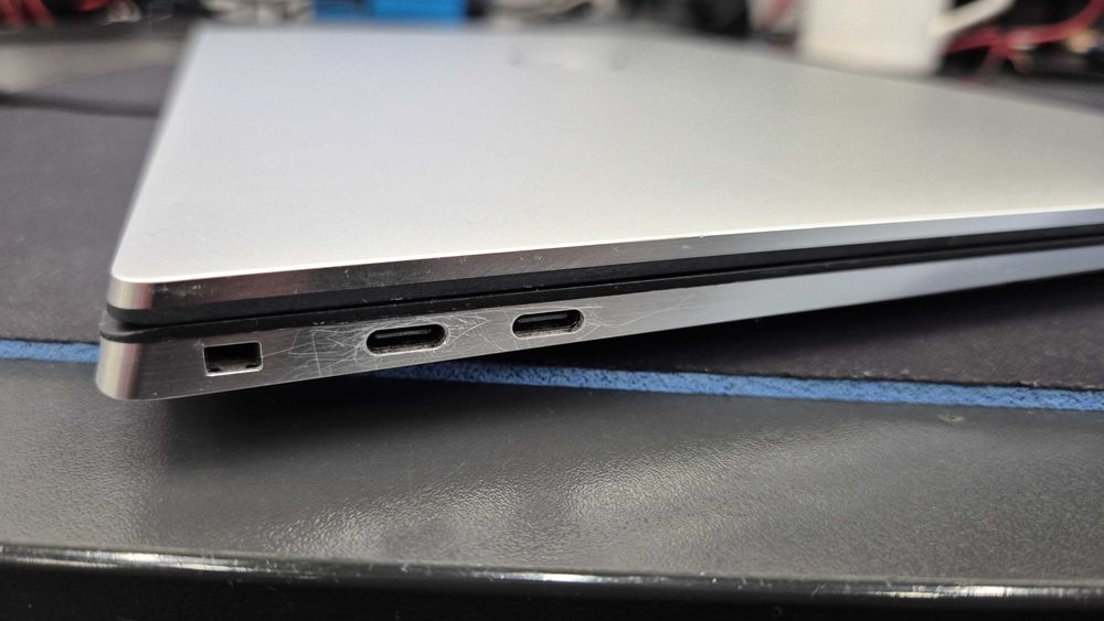 Laptop Dell XPS 15 9510 I7-11800H 32GB 1024SSD RTX 3050Ti