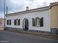 Moradia T5 para venda