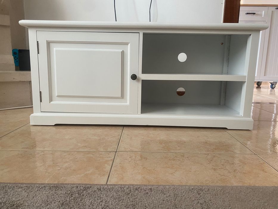 Móvel de TV em madeira