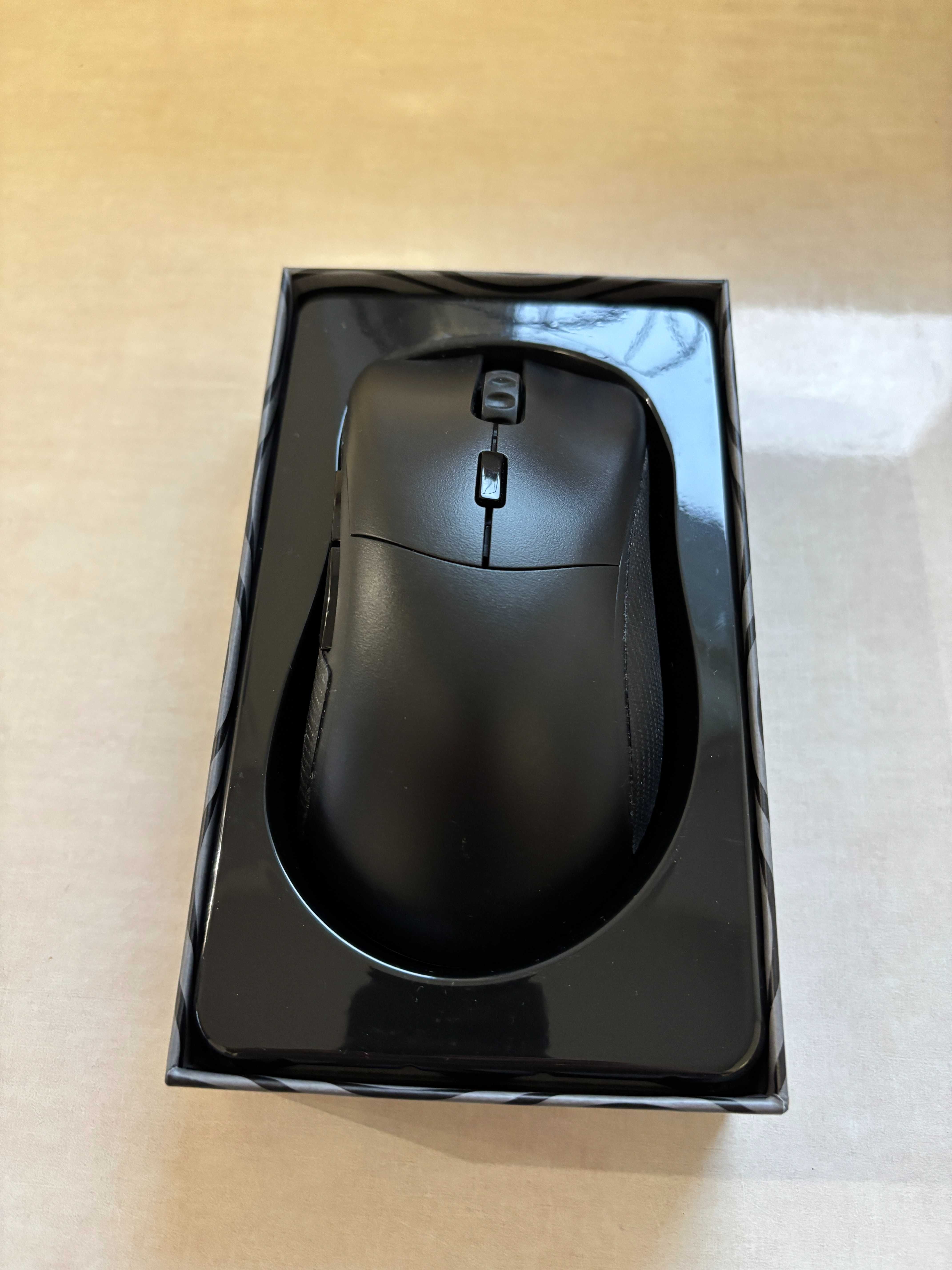 Myszka bezprzewodowa dla graczy Glorious Model D2 Pro