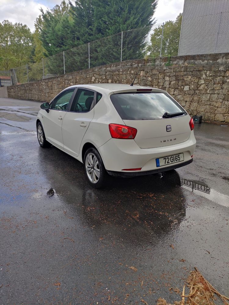 Seat Ibiza 1.4  143mil km