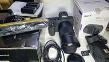 Nikon Z5 беззеркалка , комплект в хор. сост. с адаптером и  вспышкой
