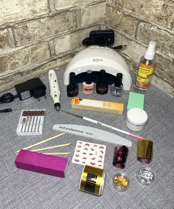 Стартовий набір для манікюру 20 предметів Стартовый набор для маникюра