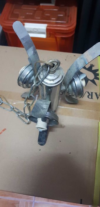 Candeiro antigo para bolas com 3 lampadas