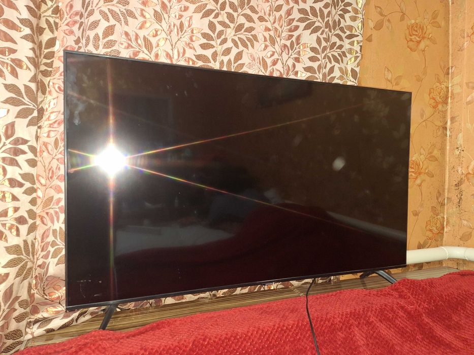 Самсунг UE50CU7100U