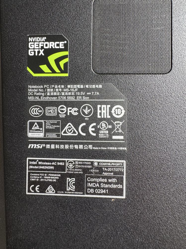 Laptop gamingowy MSI MS-16JF