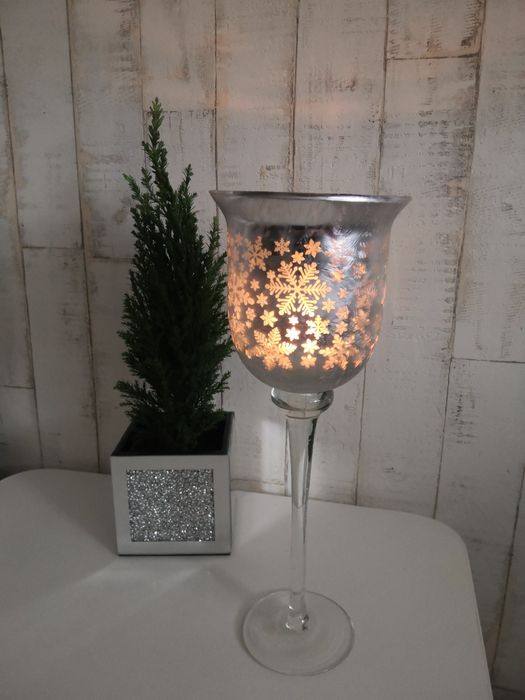 Szklany srebrny świecznik z efektem oszronienia - Home and you