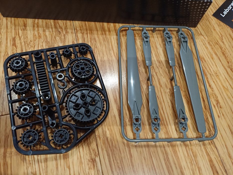 Zabawka konstruktor laboratorium mechaniki  prezent