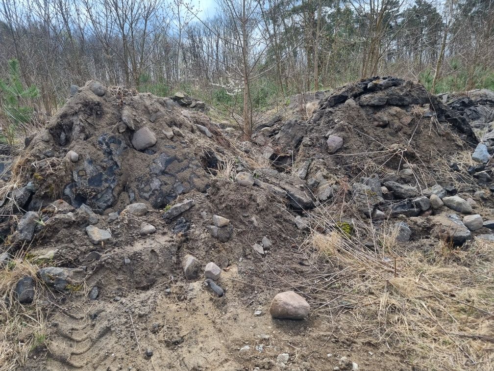 Materiał z remontu drogi, do utwardzenia