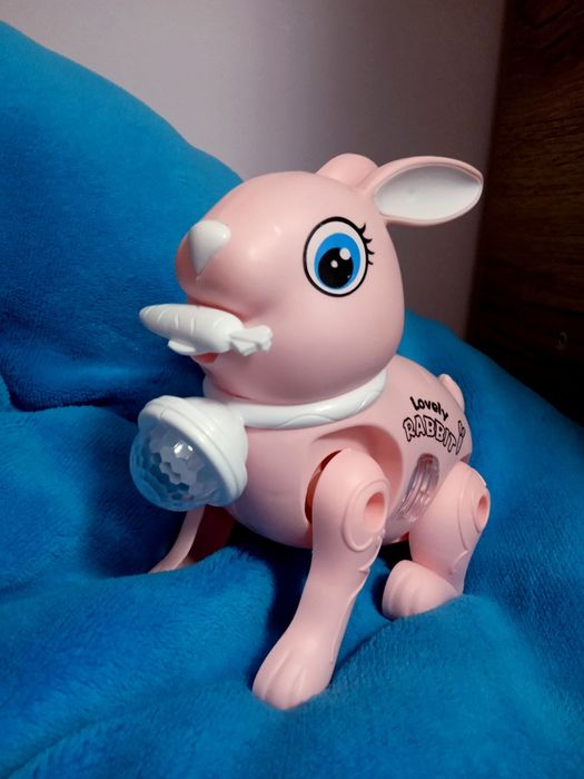 Музичний зайчик на батарейках