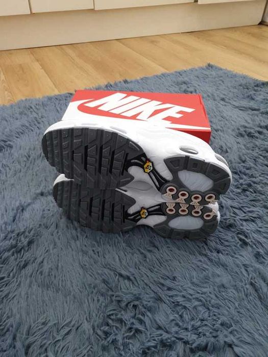 Nike_Air_Max_Plus_Triple_TN_White R.39