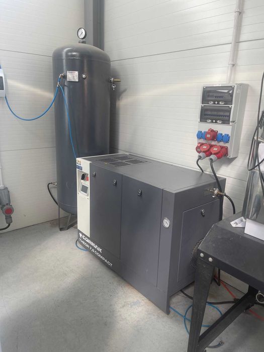 Kompresor śrubowy THEOR 7,5 COMPACT z osuszaczem N10S + butla 500 L