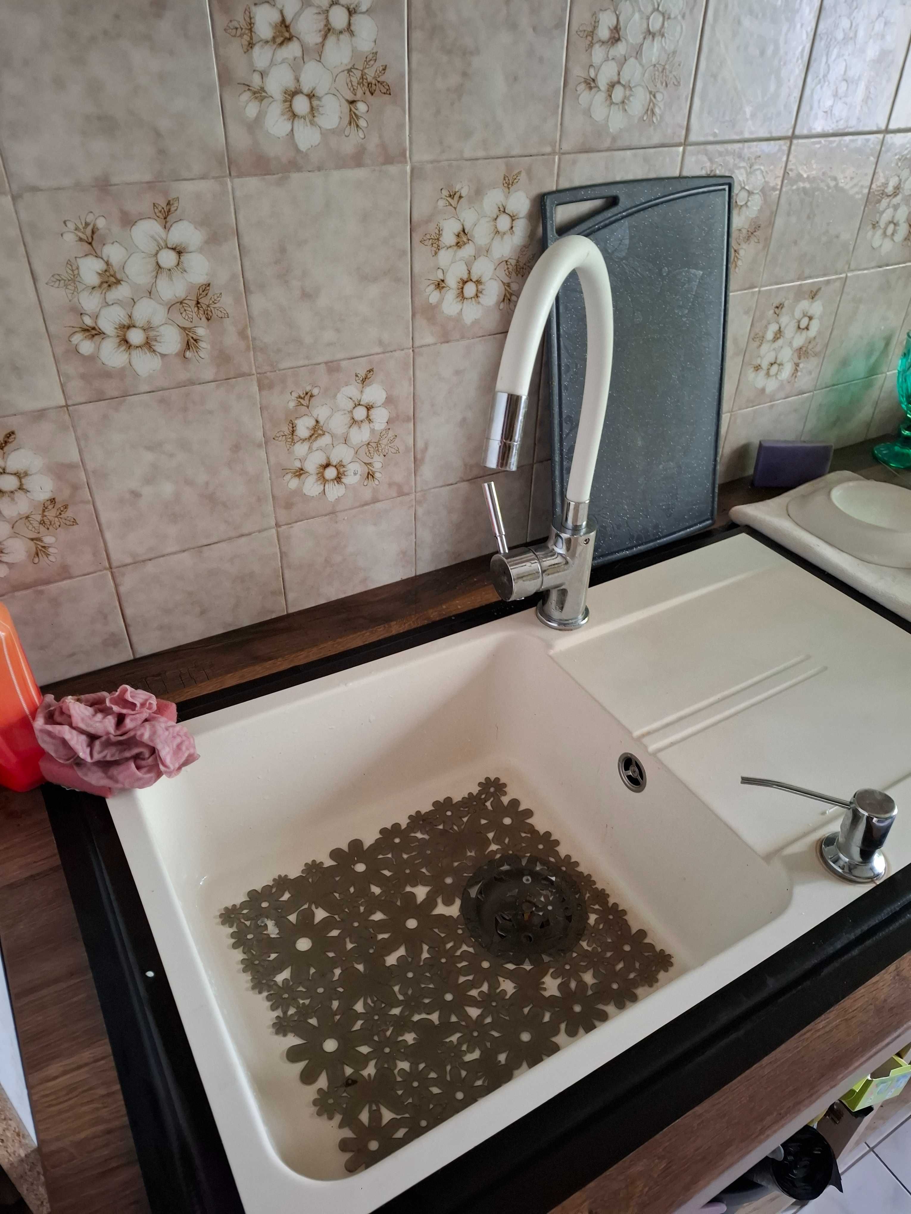 Zlewozmywak zlew z bateria kranem ruchomym granitowy bezowy piaskowy