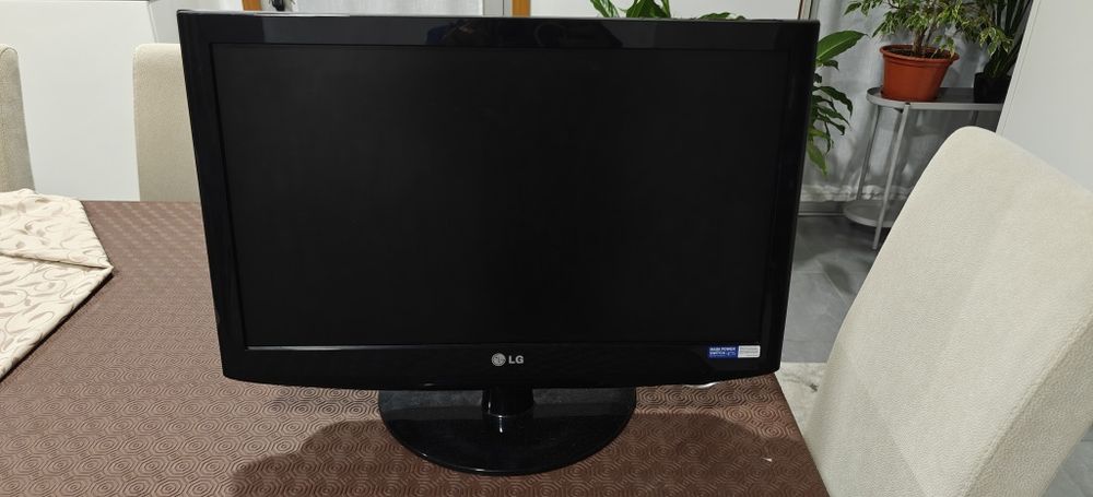 Monitor LG preto