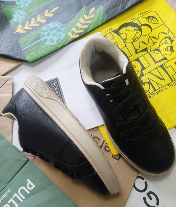 Продам кроссовки, размер 41