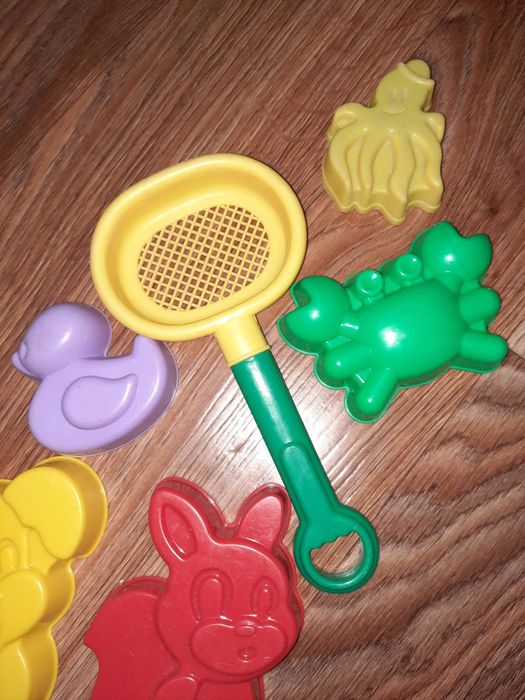 Продам б/в набір для пісочниці в хорошому стані