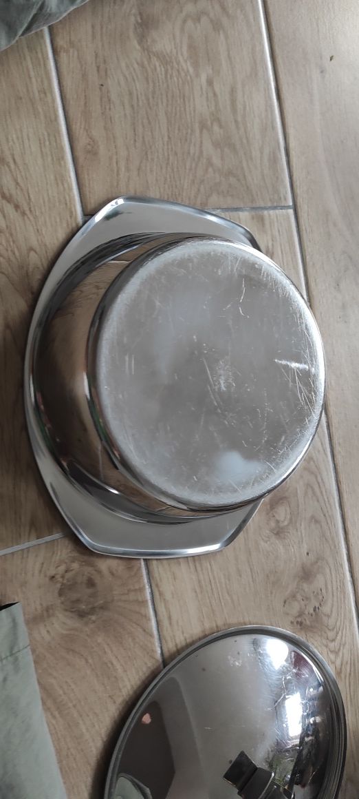 Naczynia ze stali nierdzewnej z pokrywką, 2 sztuki, cena za komplet