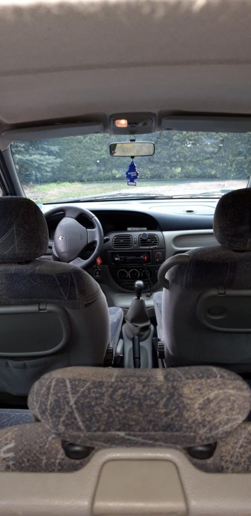 Sprzedam Renault Scenic 1.6 16V