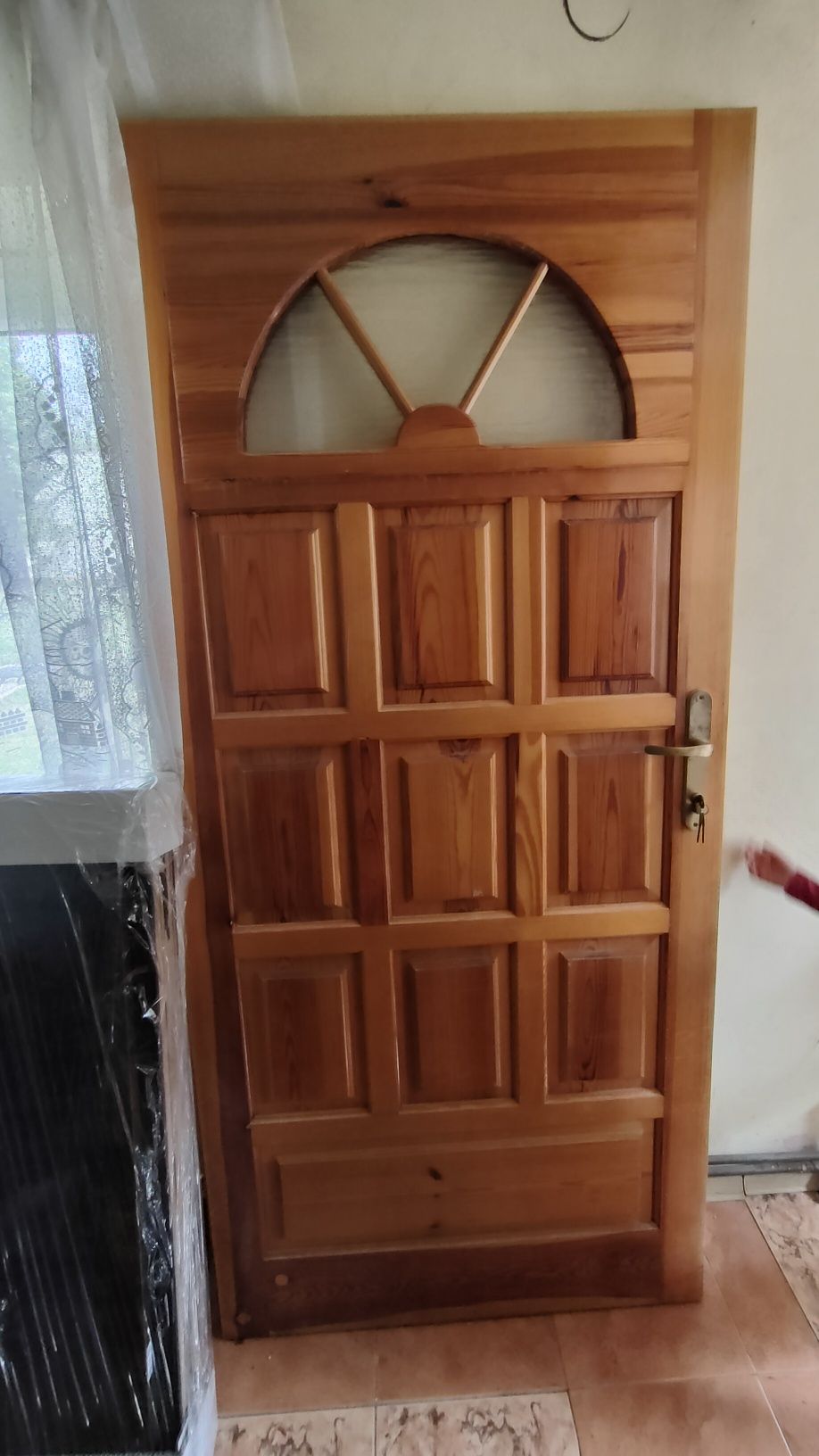 Drzwi drewniane sosnowe 90 prawe