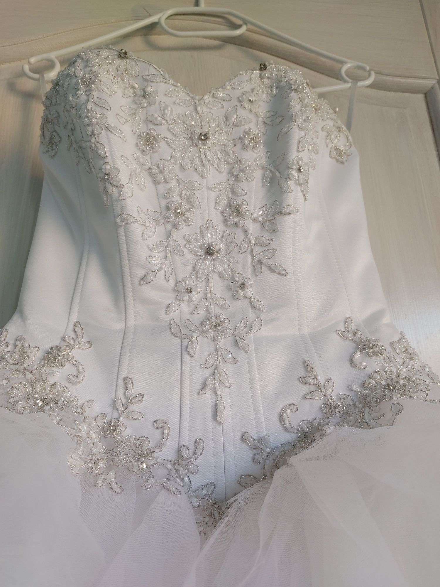Wyjątkowa suknia ślubna r. 40 Polsanta
