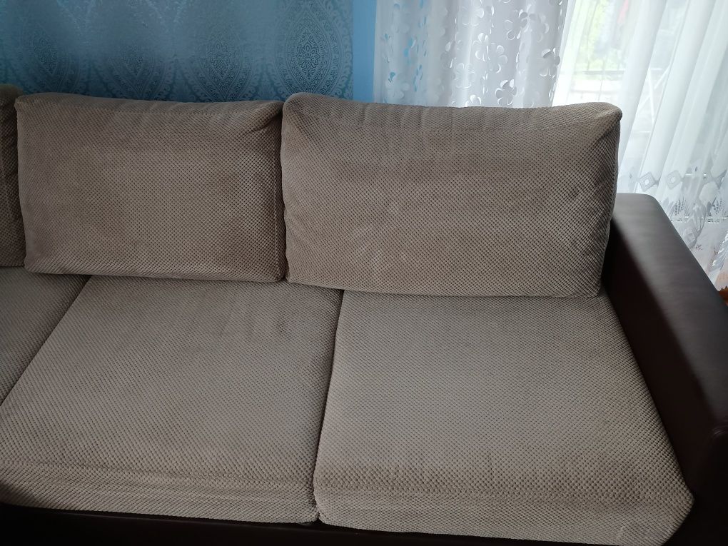 Narożnik z funkcją spania
