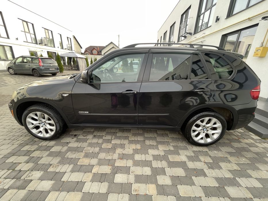 Автомобіль BMW X5