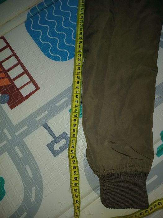 Жіноча осіння куртка  44