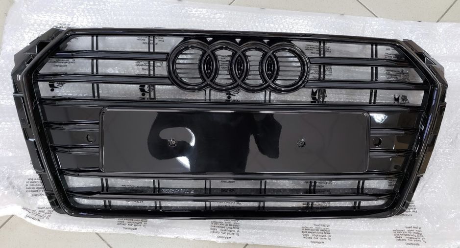 Решетка радиатора Audi A7 блек хром стиль RS S центральная