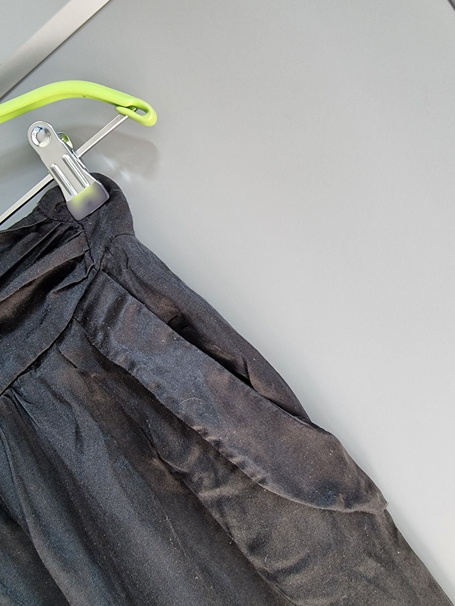 czarne atłasowe spodnie letnie rybaczki Zara roz S Zara