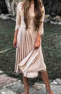 Sukienka beżowa plisowana Zara M