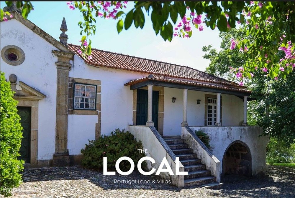 Solar abrasonado T9 do séc XVIII c/ Capela perto do Porto