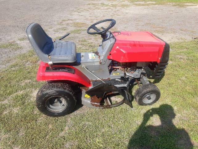 Traktorek kosiarka  briggs 11 hp boczny wyrzut