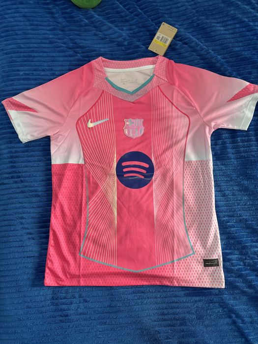 Camisola Barcelona cor de rosa
