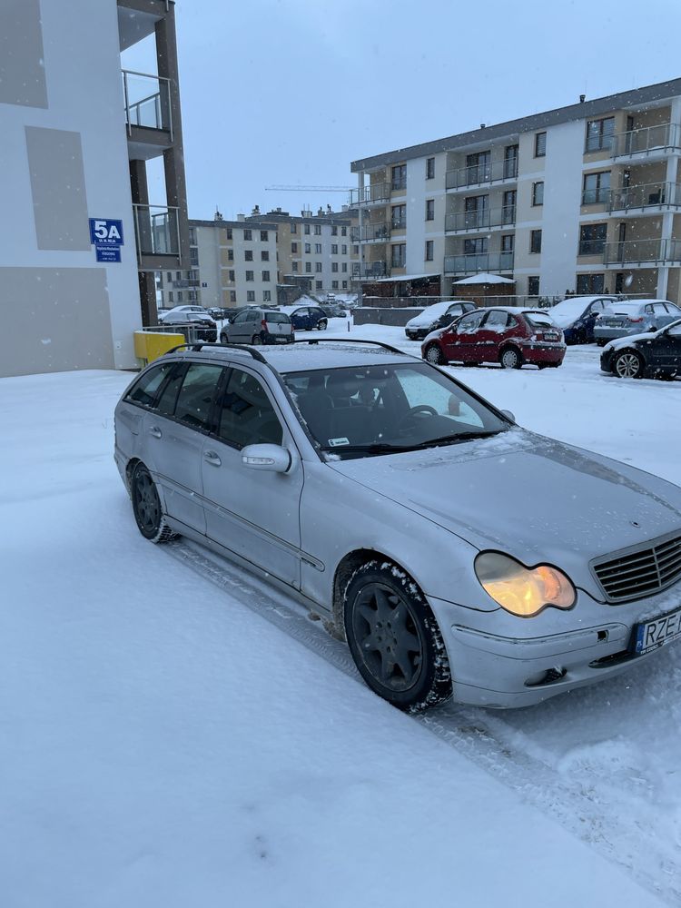 Sprzedam mercedes 2.7