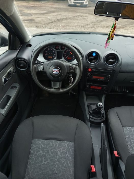 Seat Ibiza 1.4 86km 10lat jedna właścicielka tempomat climatronic