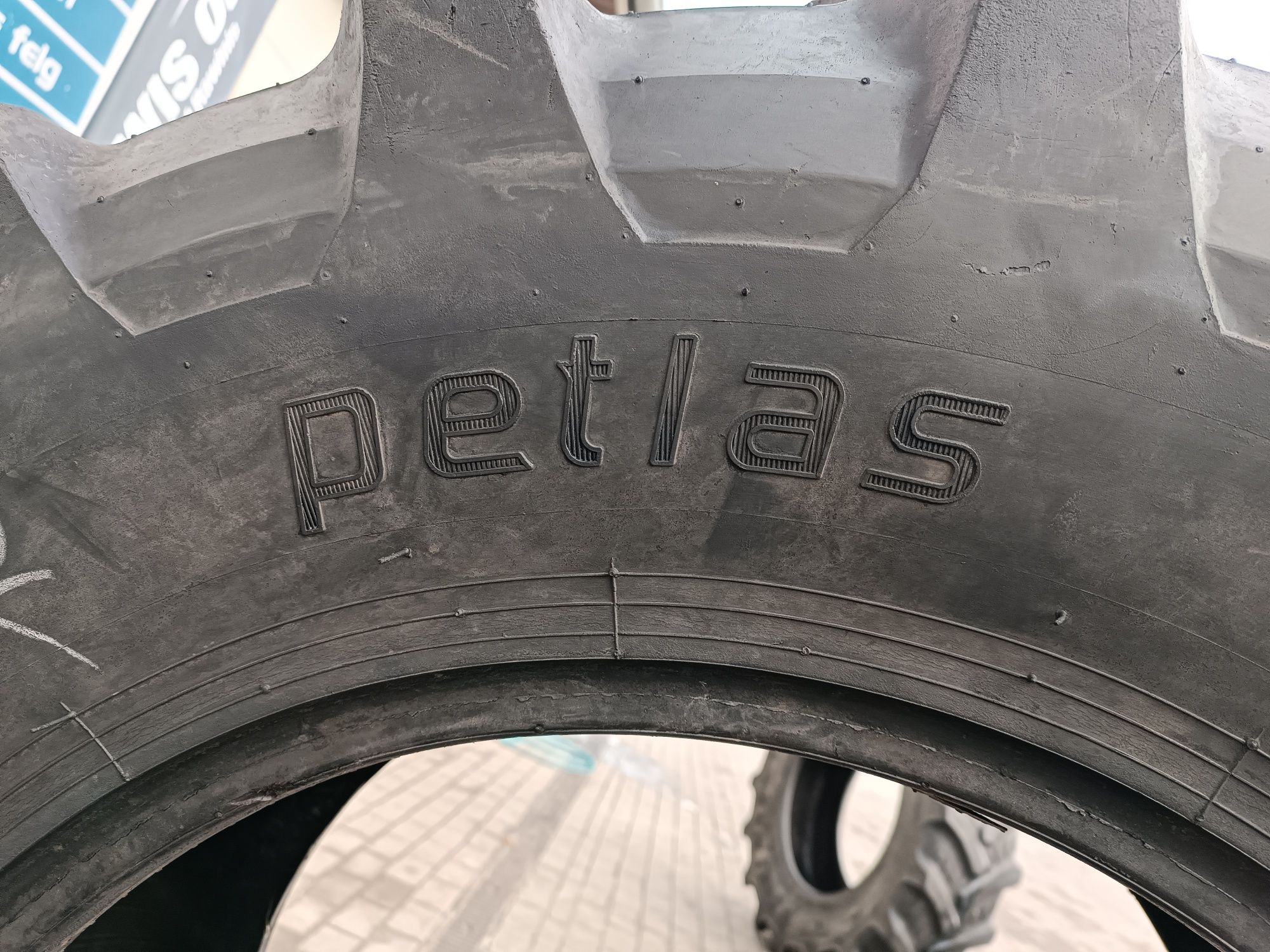 420/70R24 Petlas  TA-110 opona rolnicza  14.9R24