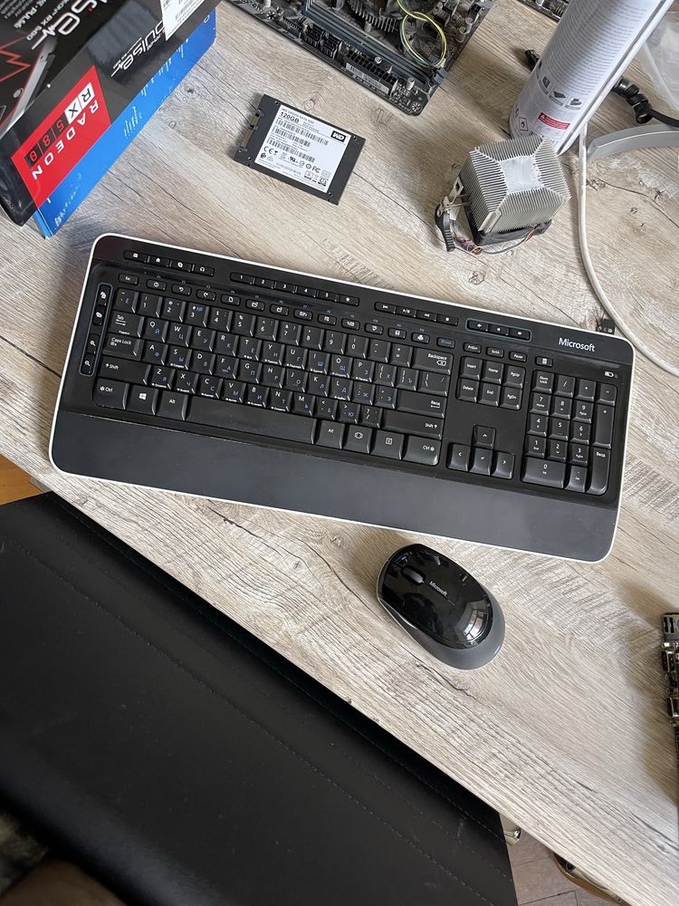 Клавиатура+мышь беспроводная Microsoft Wireless Desktop 3050 для офіс