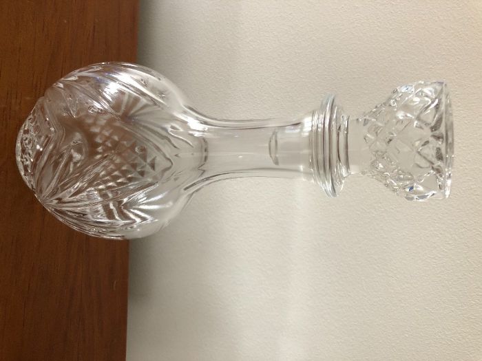 Garrafa de Licor Antiga com 5 copos